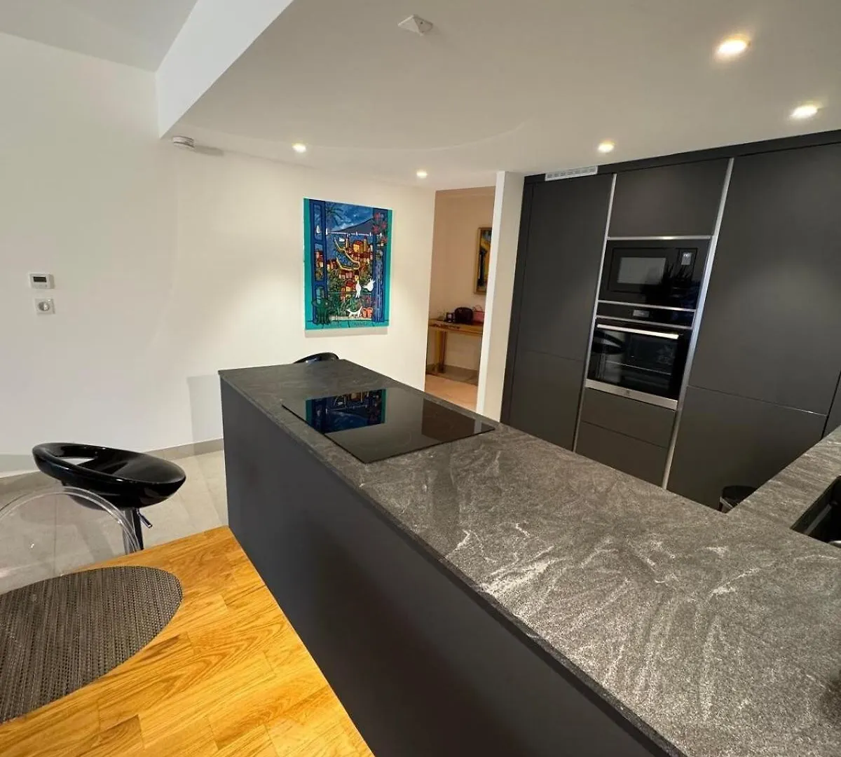 Cavell Suites - Cannes 0*,  France